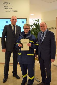 THW-Einsatzkräfte erhalten Bundesflutmedaille - Fluthilfe 2021 © Kreis Paderborn